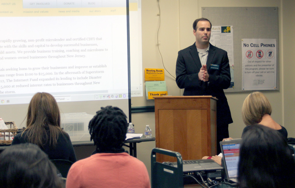 (above) Paul Sant’Ambrogio, Assistant Vice President at Provident Bank, presented an informational session on Raising Cash & Managing Cash Flow.
