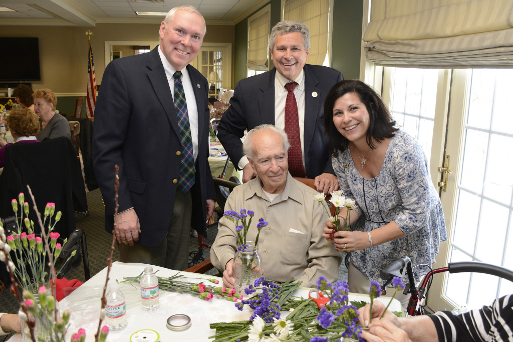 (above) Joining Bateman and Murray was Laura DePrado of Final Touch Plantscaping, a registered horticultural therapist who led a group of about 50 Chelsea residents and neighbors in a flower arranging exercise, followed by a vegetarian lunch.