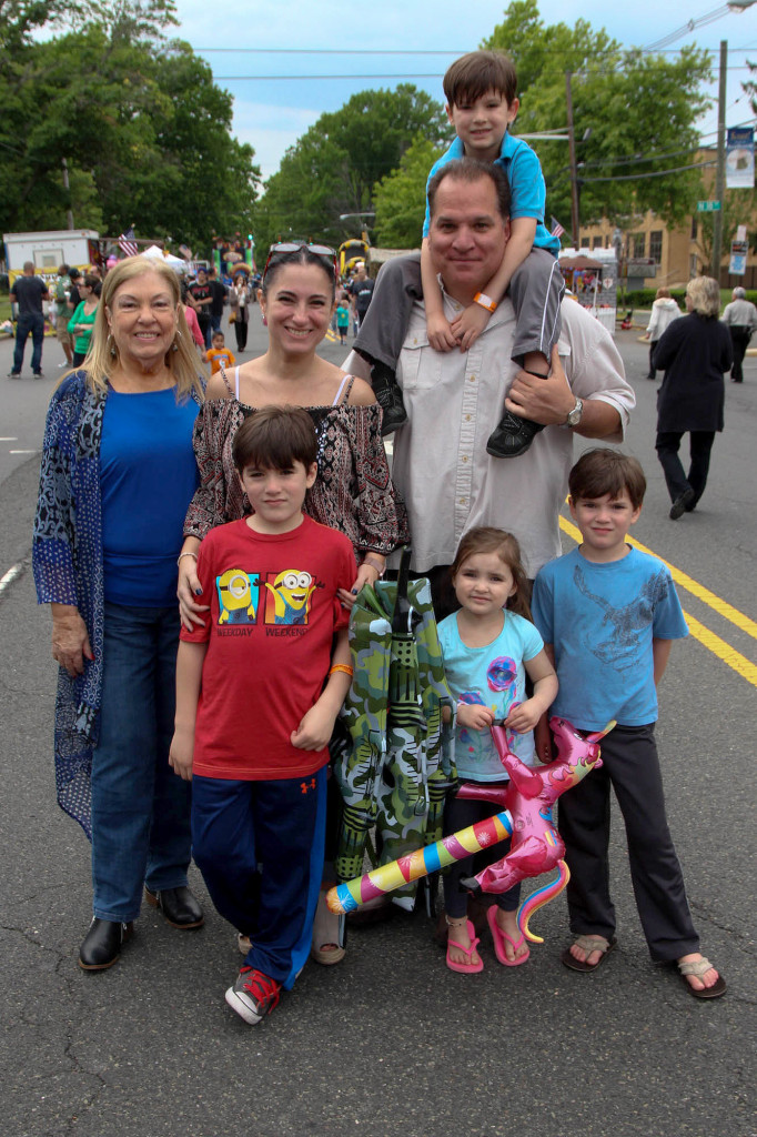 KenilworthStreetFair201642 Renna Media