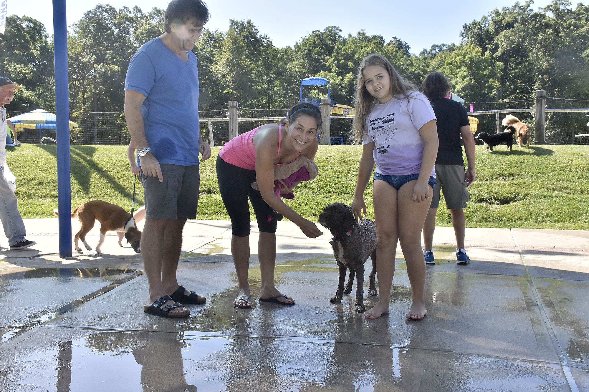 are dogs allowed at kenilworth aquatic center