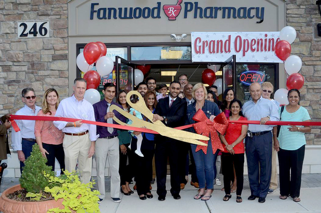 (above) On Saturday, September 24th, a ribbon cutting ceremony was held for Fanwood Pharmacy, the newest business to open in downtown. Owner and pharmacist Mitul Patel is seen in the center cutting the ribbon with Mayor Colleen Mahr.