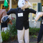 HetfieldHouseScarecrows2017-12