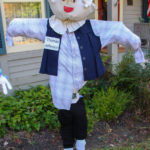 HetfieldHouseScarecrows2017-8