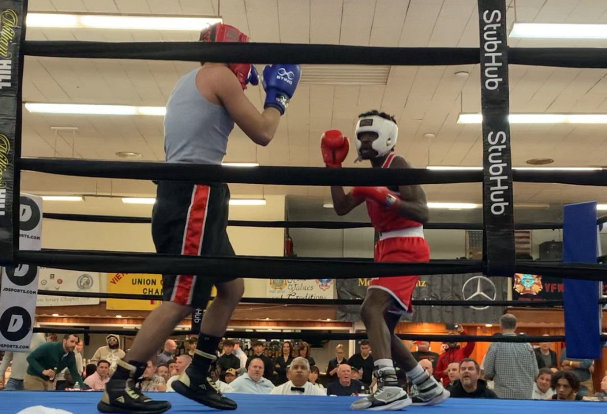 College Men’s Club of Westfield hosts Record-Setting Boxing Fundraiser